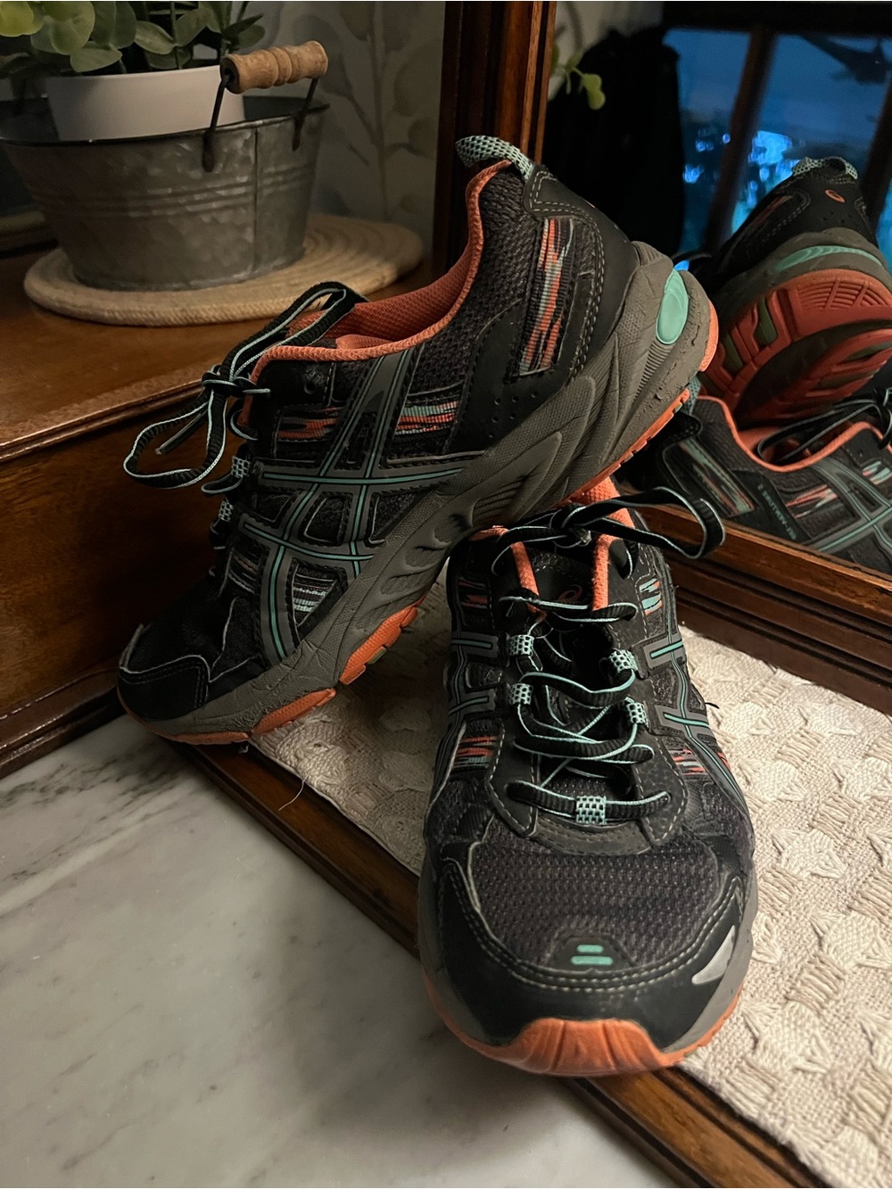 ASICS Classic Gel-Venture 5‎ Outdoor Trail Hiking Sneakers Black Orange Wms 8